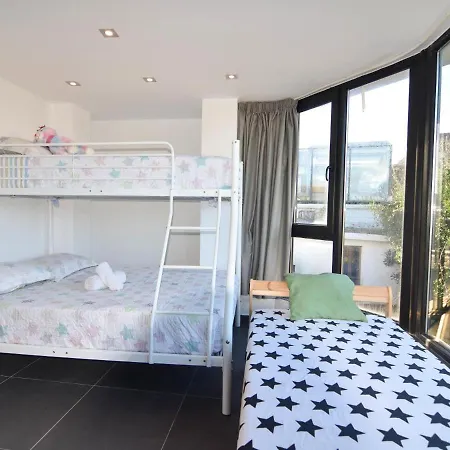 Holiday home Impresionante Al Borde Del Mar Con Piscina Liencres
