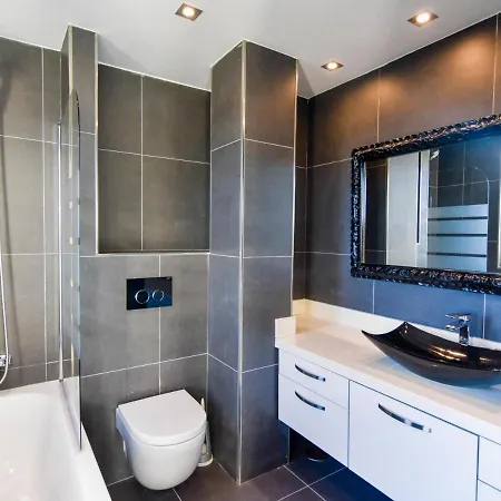 Impresionante Al Borde Del Mar Con Piscina Ferienhaus *