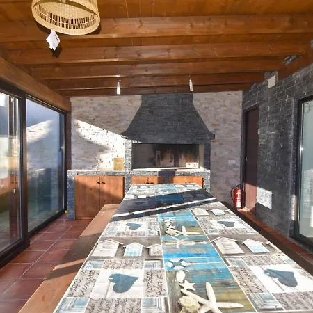 Impresionante Al Borde Del Mar Con Piscina Ferienhaus
